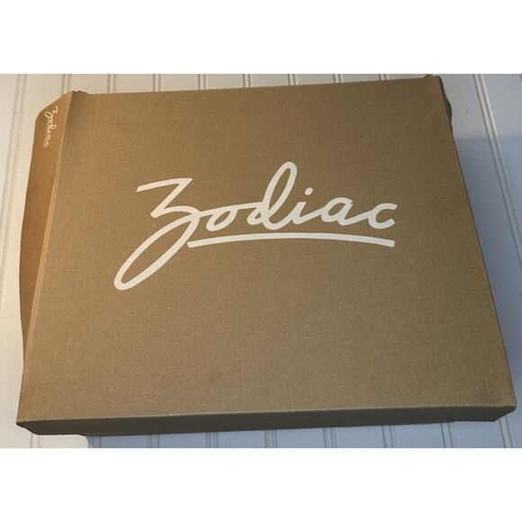 Zodiac Iggy Wedge Tall Boots Black Women's Size 7 NEW IN BOX - Picture 15 of 16